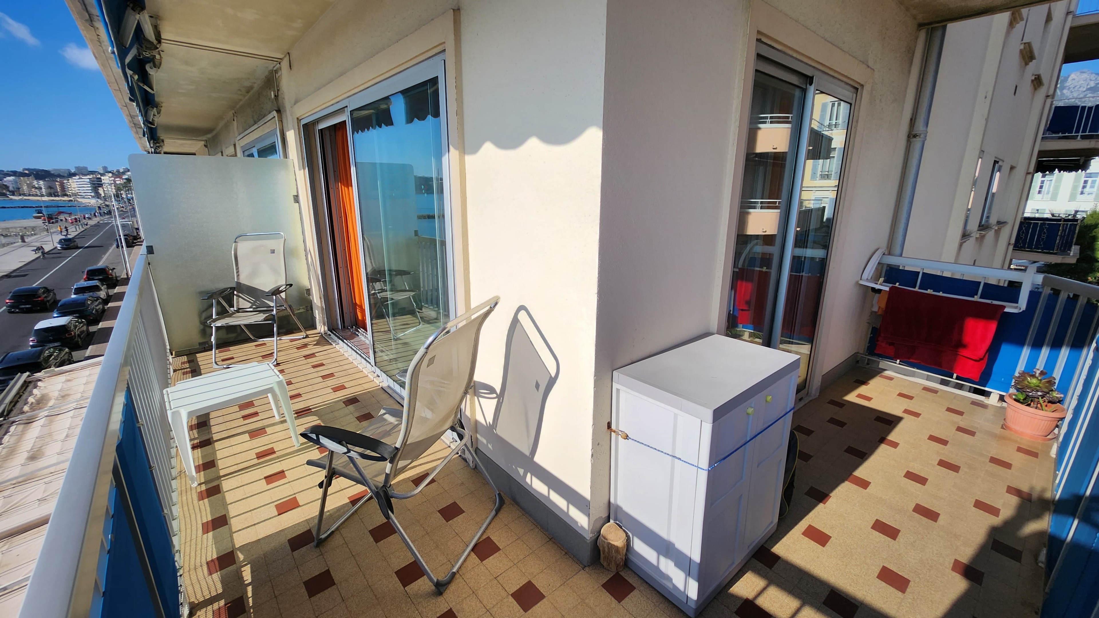 Appartement 2 pièces face à la mer avec terrasse et garage à Menton 6