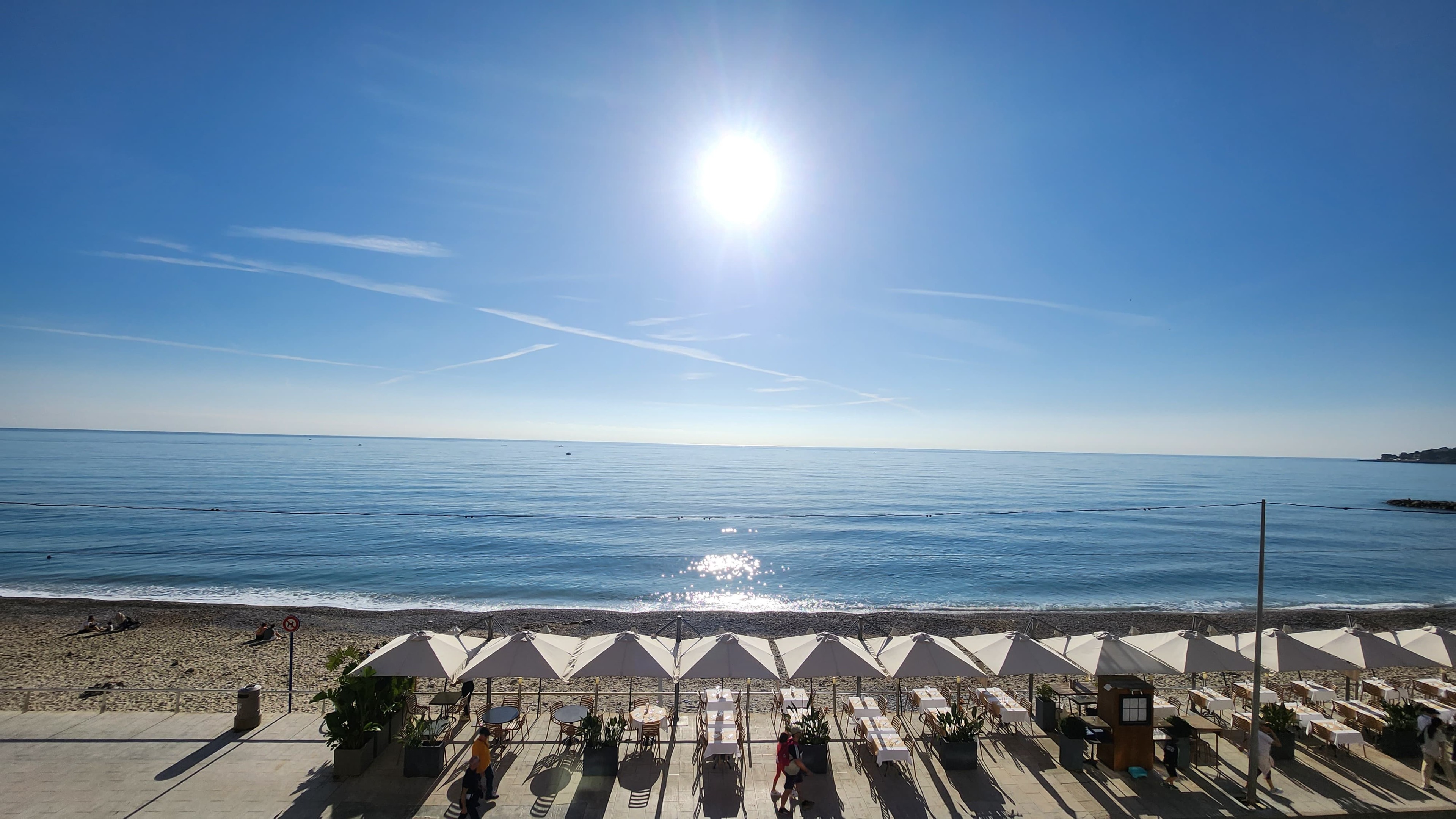 Appartement 2 pièces face à la mer avec terrasse et garage à Menton 1