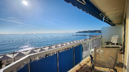 Appartement 2 pièces face à la mer avec terrasse et garage à Menton 4