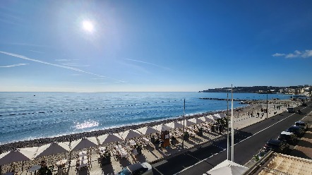 Appartement 2 pièces face à la mer avec terrasse et garage à Menton 2