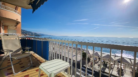 Appartement 2 pièces face à la mer avec terrasse et garage à Menton 3