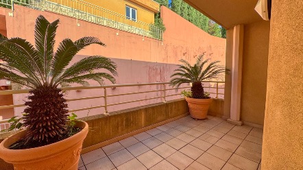 Location d’un Appartement 4 Pièces avec Vue Panoramique sur la Mer et Monaco 12