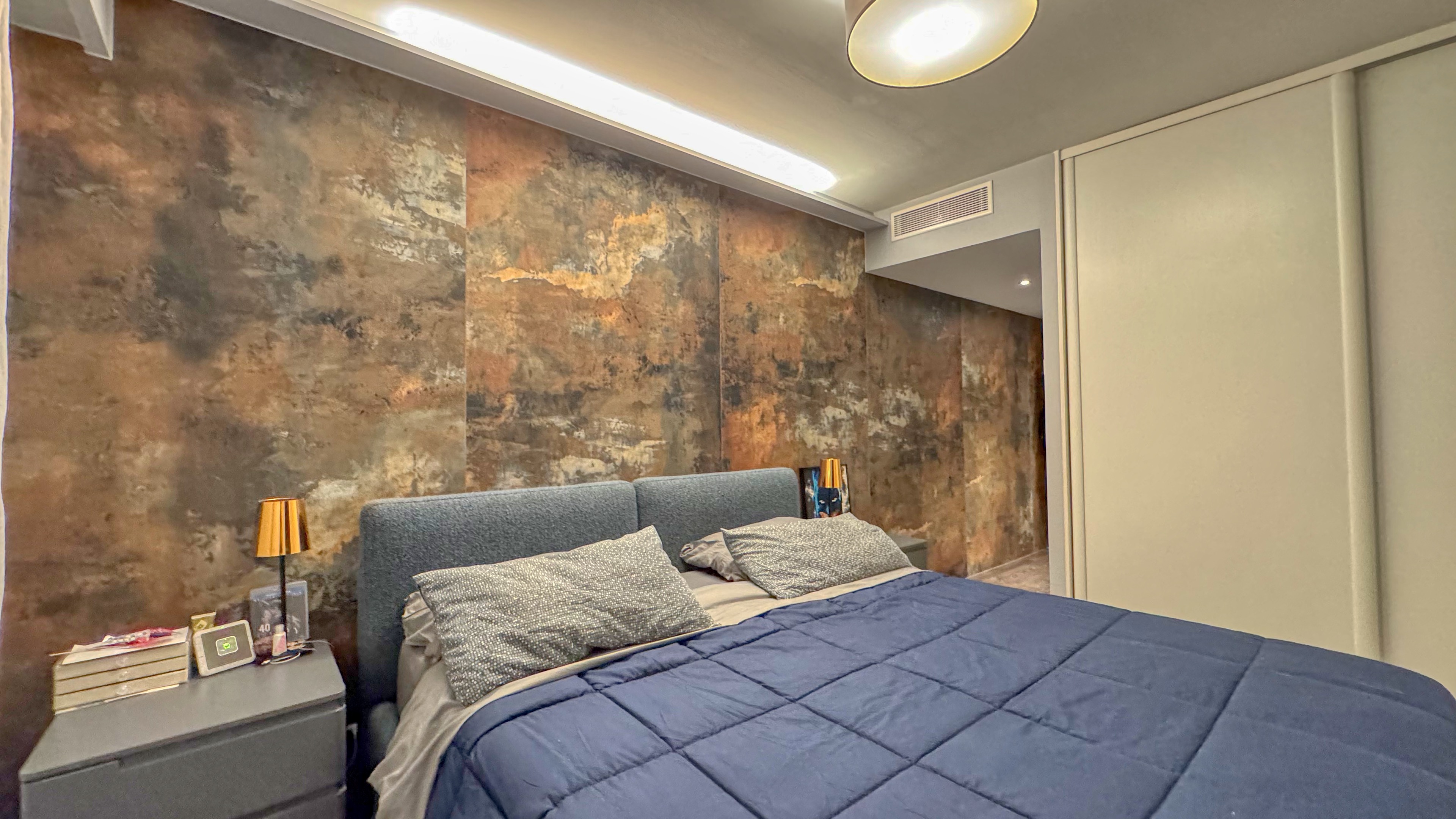 Appartement 3 pièces rénové de 80m² à deux pas de Monaco avec terrasse et services de gardien 14
