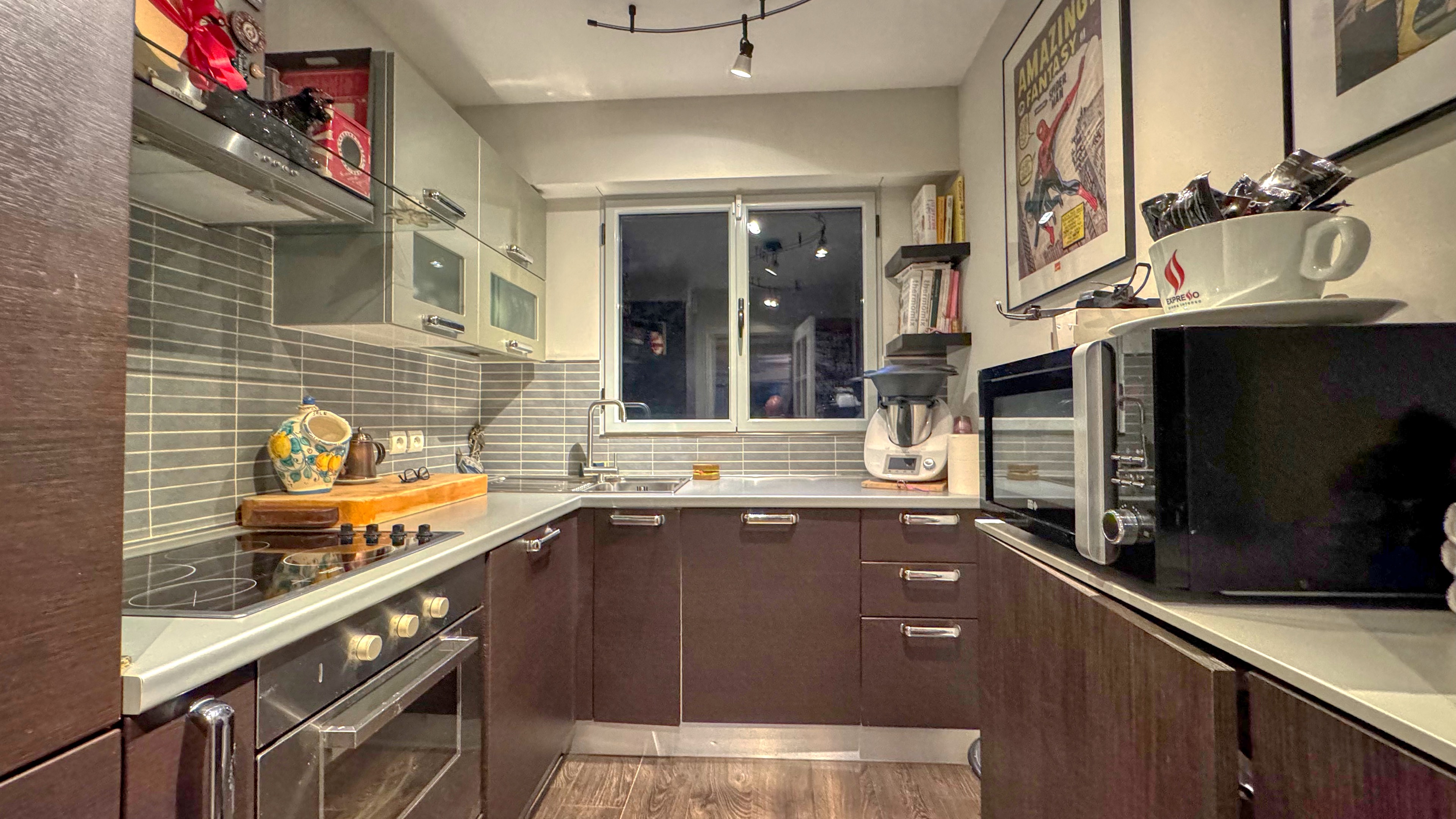 Appartement 3 pièces rénové de 80m² à deux pas de Monaco avec terrasse et services de gardien 11