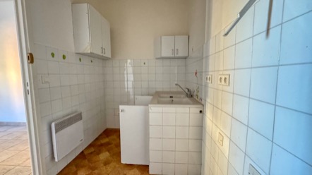 À Vendre : Appartement 2 Pièces à Rénover à Roquebrune-Cap-Martin – 35 m² 4