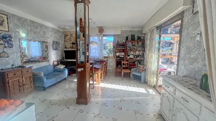 Appartement à rénover à Cap Martin – Une opportunité rare à personnaliser à votre goût 3