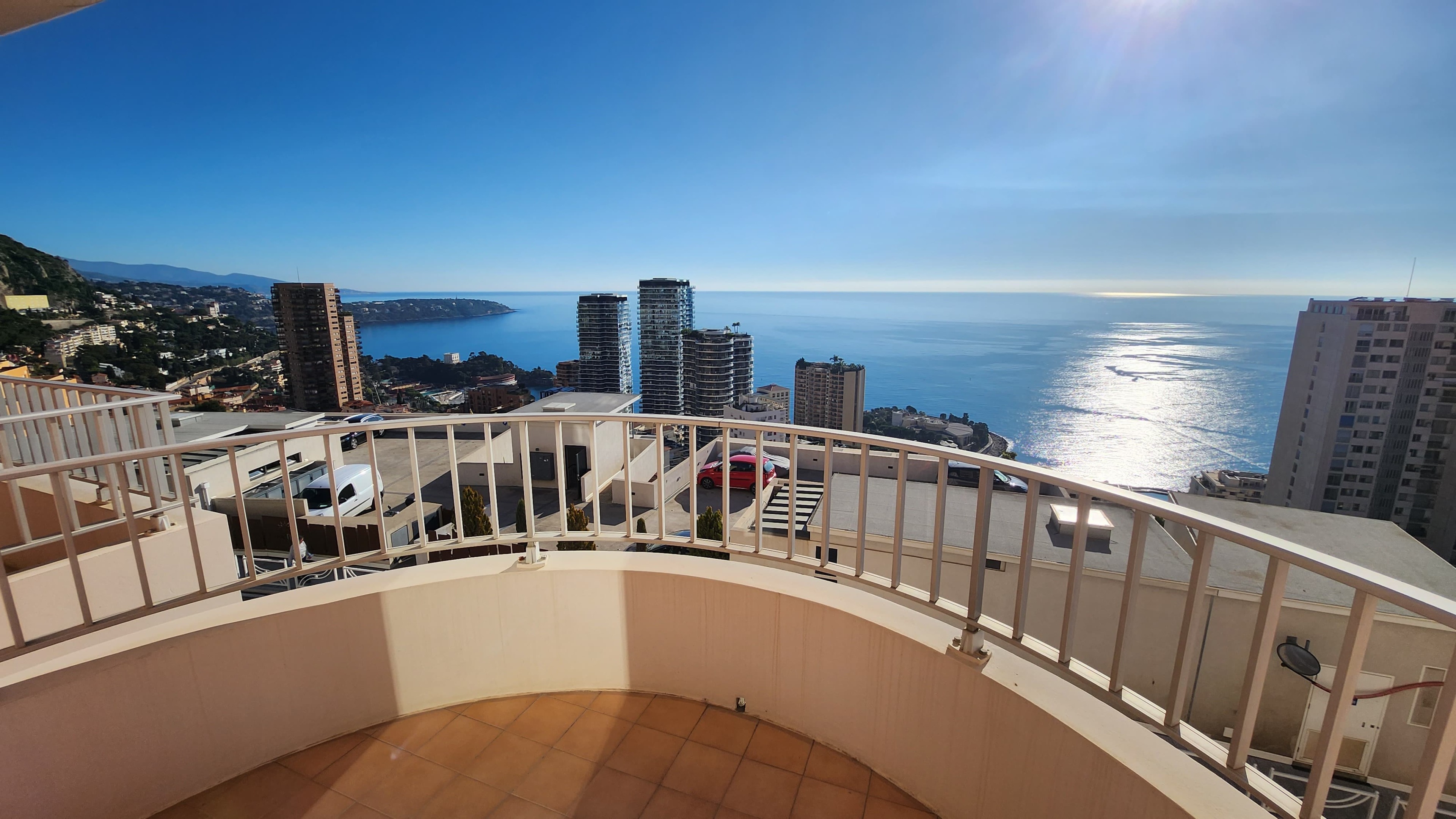 Vue Mer Époustouflante à Beausoleil – Appartement de Prestige aux Portes de Monaco ! 10