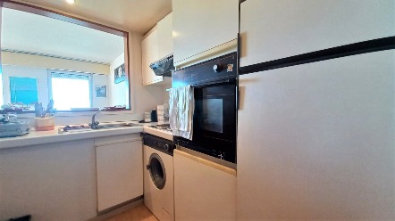 DEUX PIÈCES AVEC TERRASSE VUE MER, PARKING ET CAVE  10