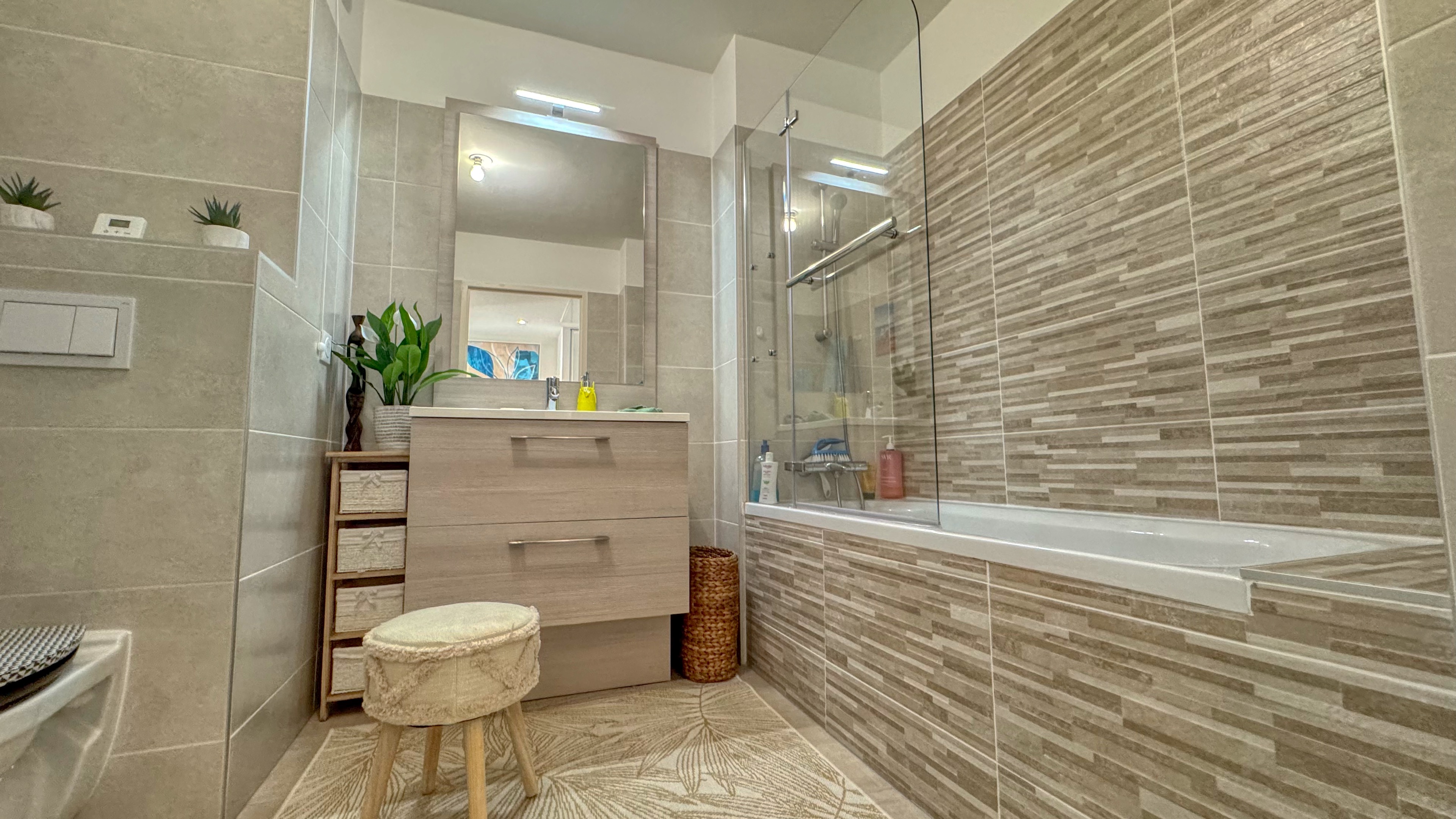 Appartement 2 pièces avec vue mer – Résidence avec parc et piscine 14