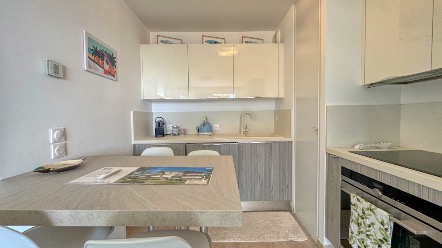 Appartement 2 pièces avec vue mer – Résidence avec parc et piscine 7