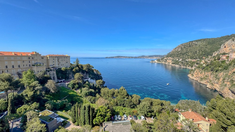 Cap d’Ail – La Mala – Attico con vista mare, terrazze da sogno e garage