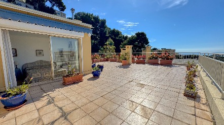 Cap d’Ail – La Mala – Attico con vista mare, terrazze da sogno e garage 25