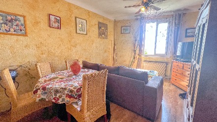 Appartement de deux pièces au dernier étage avec vue sur la mer, à 10 minutes à pied de Monaco 2