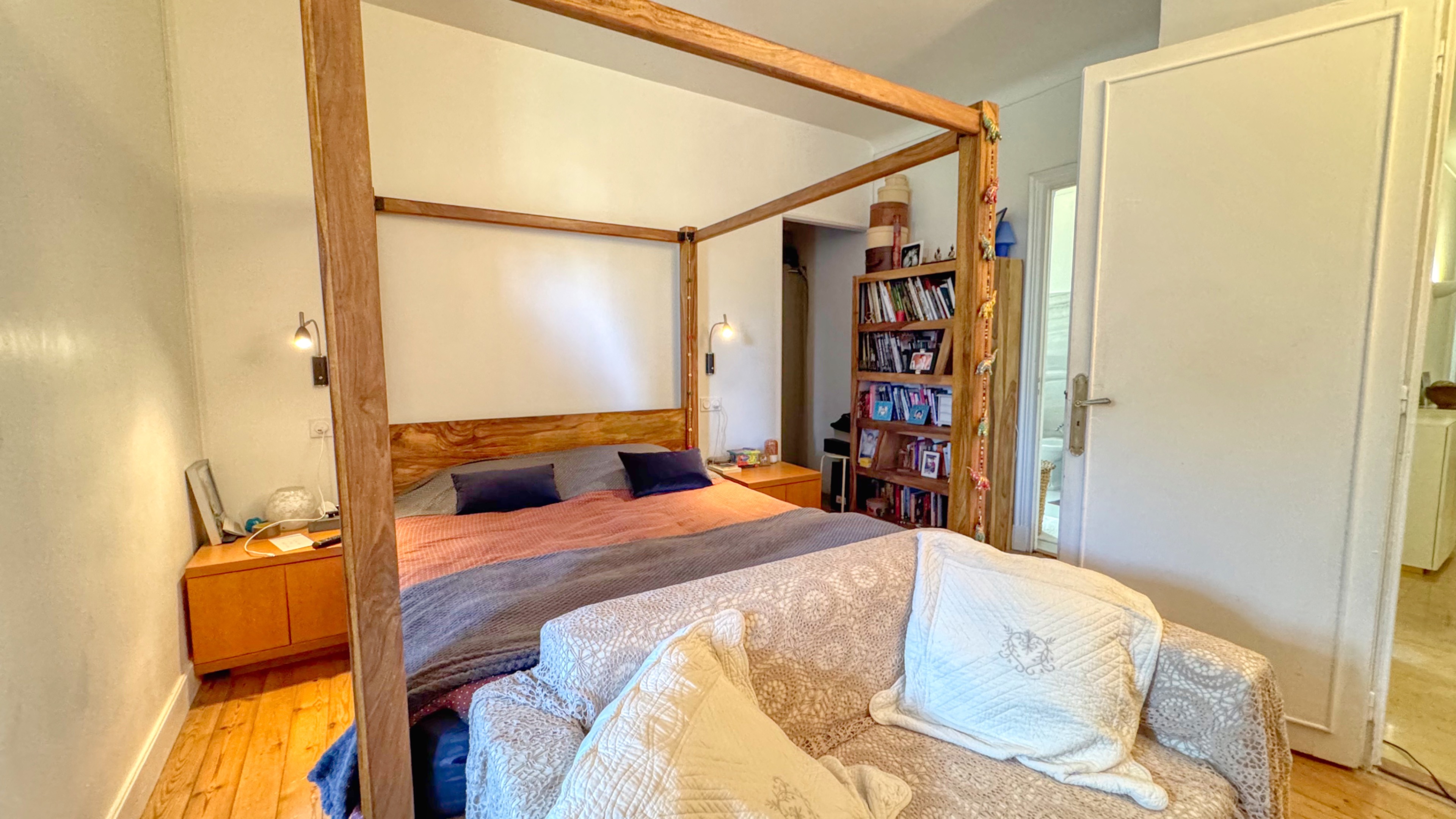 À vendre – Appartement de charme dans monument historique avec aperçu mer 14