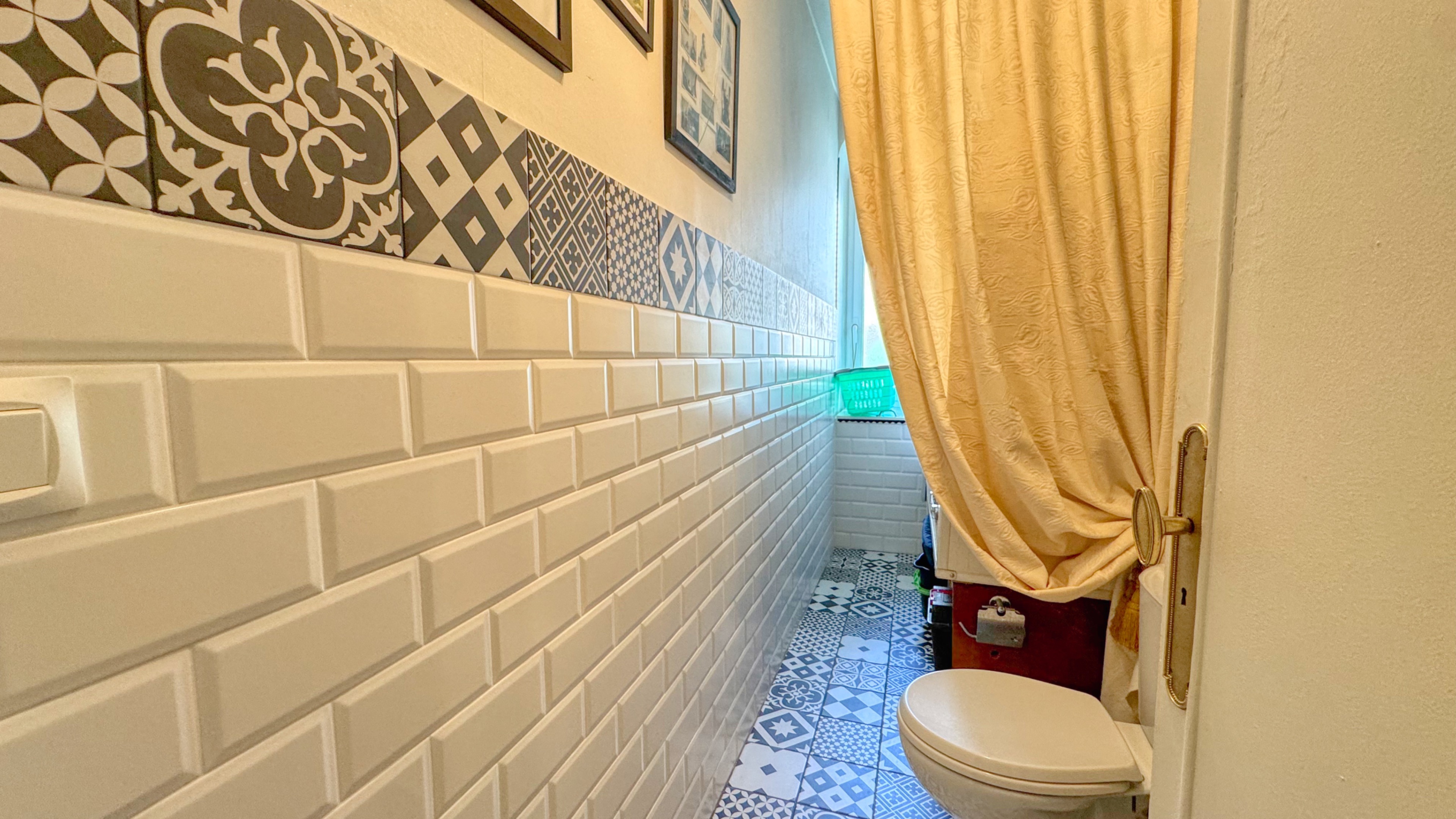 À vendre – Appartement de charme dans monument historique avec aperçu mer 19