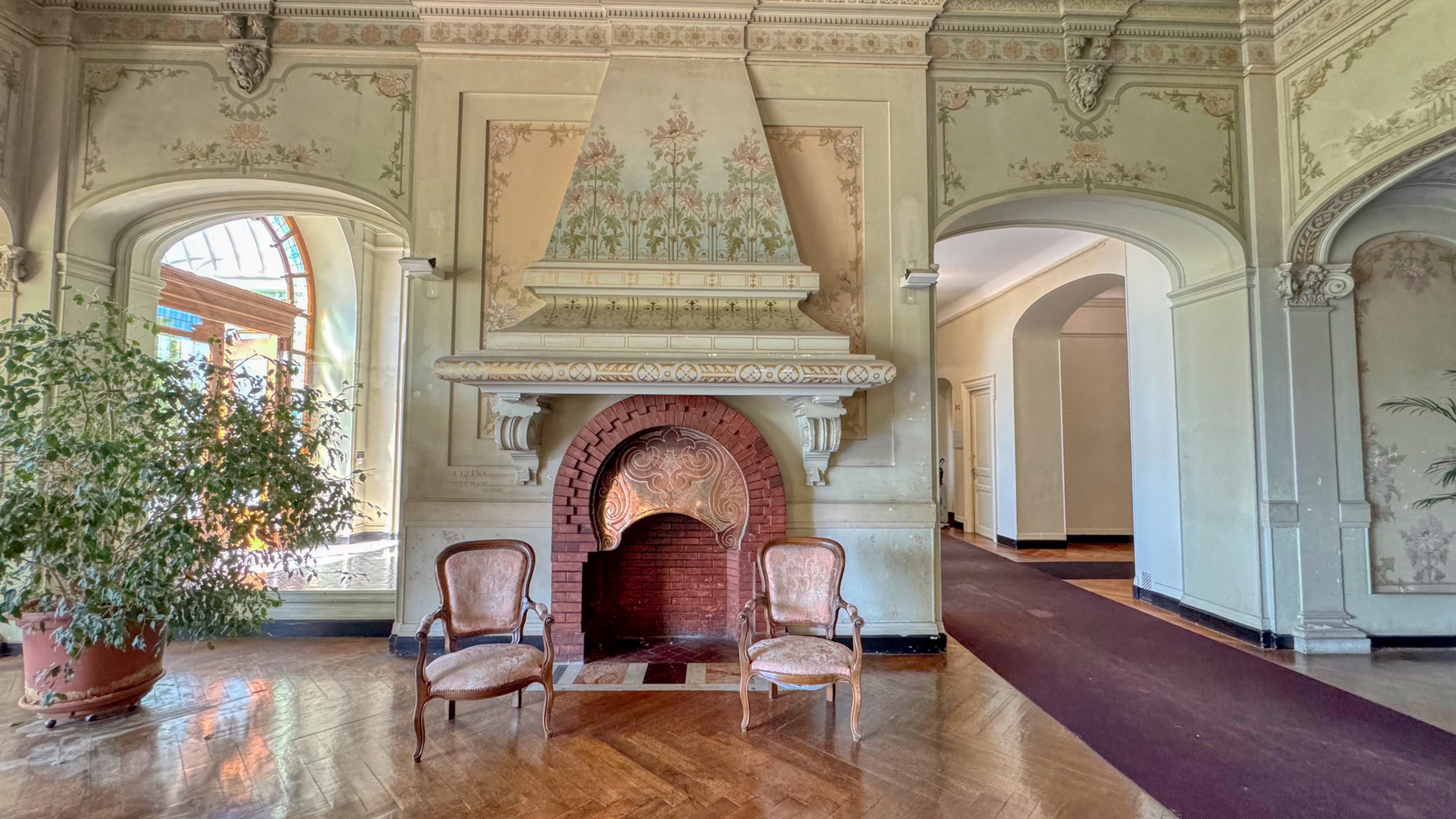 À vendre – Appartement de charme dans monument historique avec aperçu mer 3