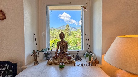 À vendre – Appartement de charme dans monument historique avec aperçu mer 6