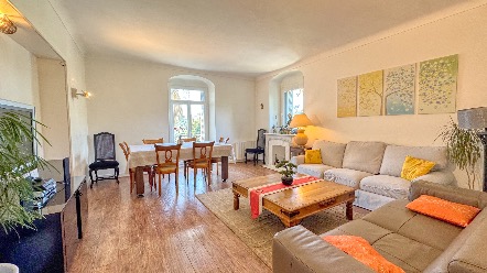 À vendre – Appartement de charme dans monument historique avec aperçu mer 4