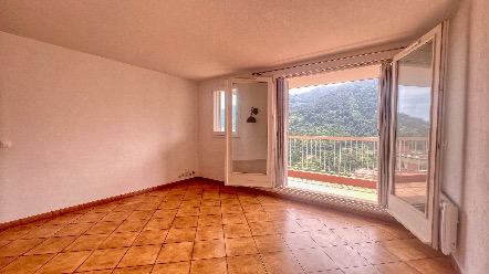 Appartement 3 pièces à vendre à Menton – Vue mer et montagne – 7e étage avec ascenseur et garage fermé 7