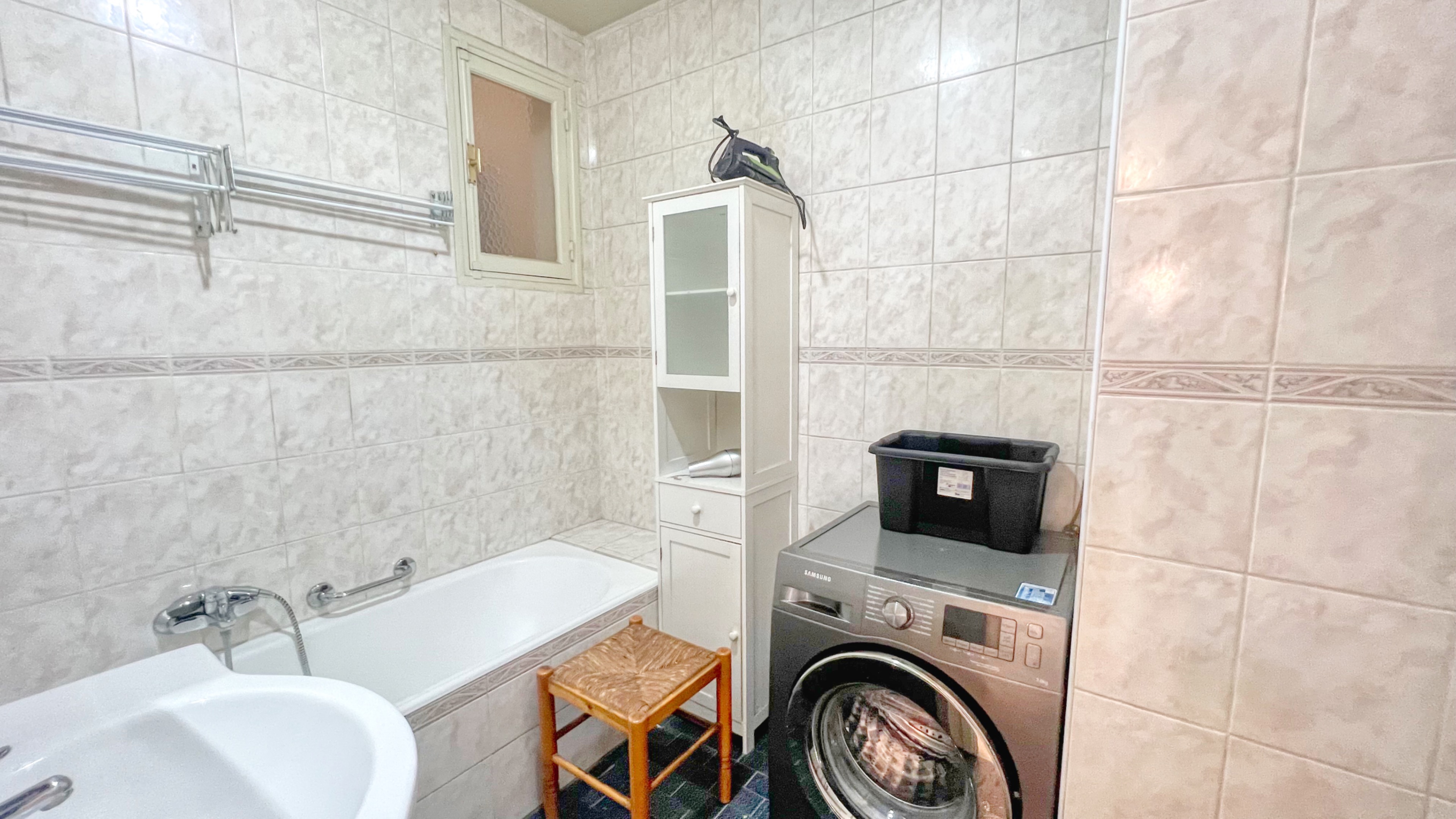 Appartement lumineux à rénover au cœur de Menton, à 2 min de la gare 10