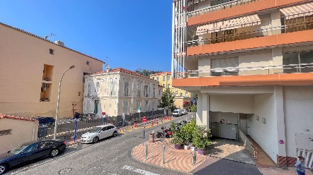 Appartement lumineux à rénover au cœur de Menton, à 2 min de la gare 1