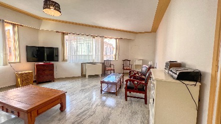 Appartement lumineux à rénover au cœur de Menton, à 2 min de la gare 3