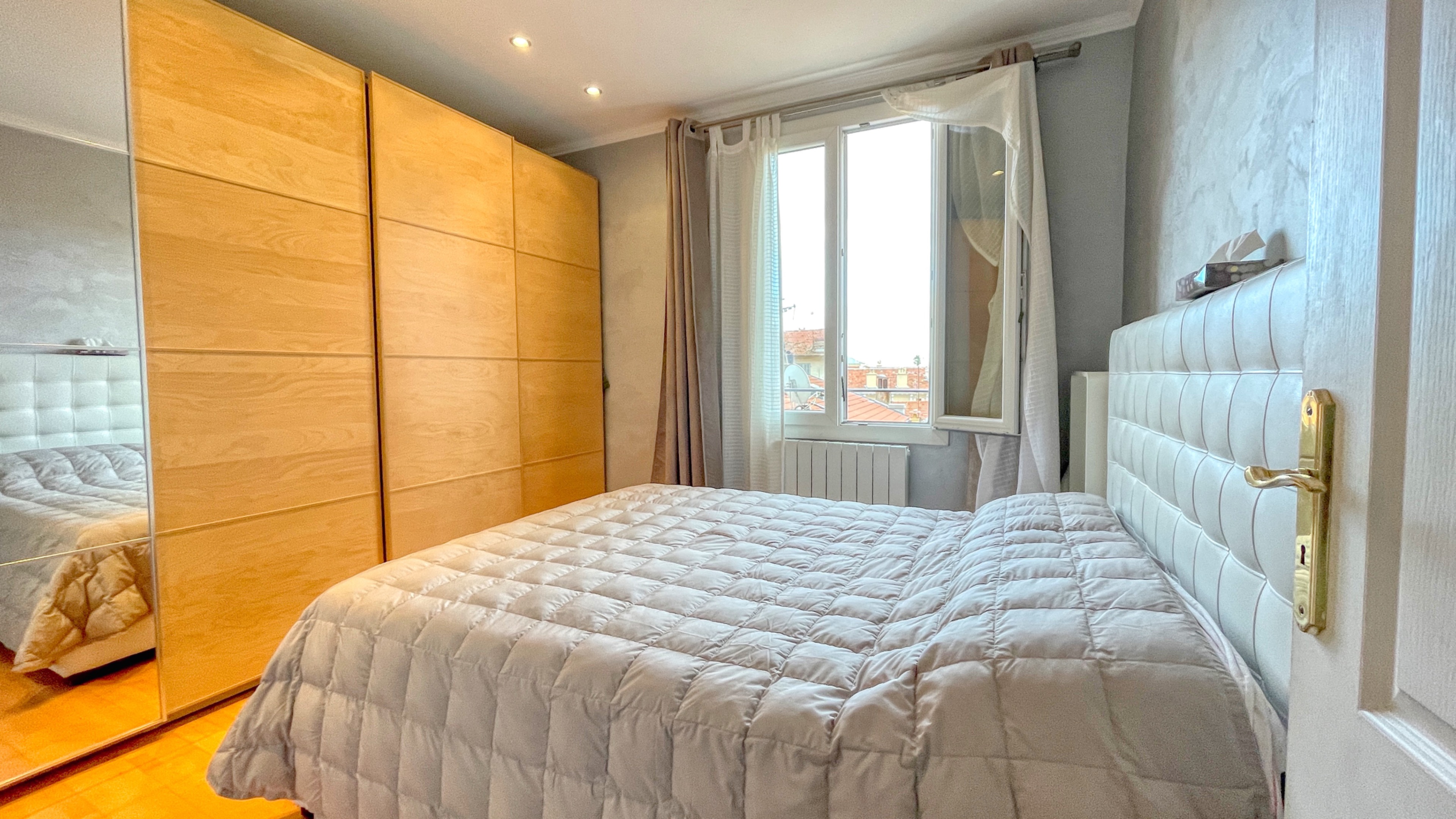 Продаётся: 3-комнатная квартира в Бозолей (Beausoleil) — 43 м², всего в 1 минуте от Монако, идеально для жизни или аренды 5