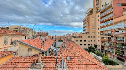 Продаётся: 3-комнатная квартира в Бозолей (Beausoleil) — 43 м², всего в 1 минуте от Монако, идеально для жизни или аренды 1