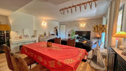 Menton Garavan – Appartement rénové 3 pièces avec terrasses, piscine, parc, parking et cave à vendre 9