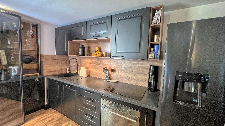 Menton Garavan – Appartement rénové 3 pièces avec terrasses, piscine, parc, parking et cave à vendre 10