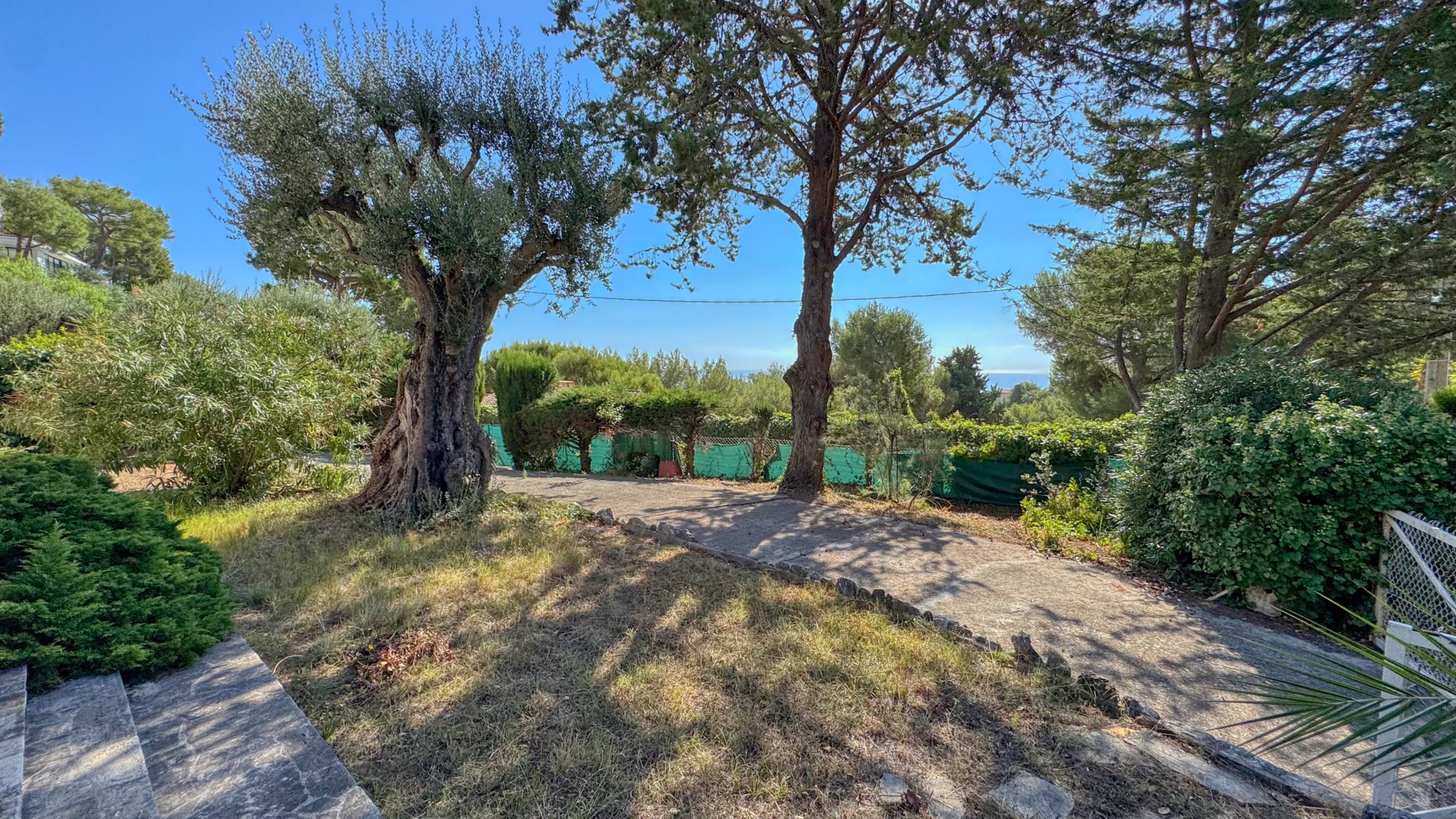 Proprietà con vista mare e due ville da ristrutturare – Roquebrune Cap Martin 17