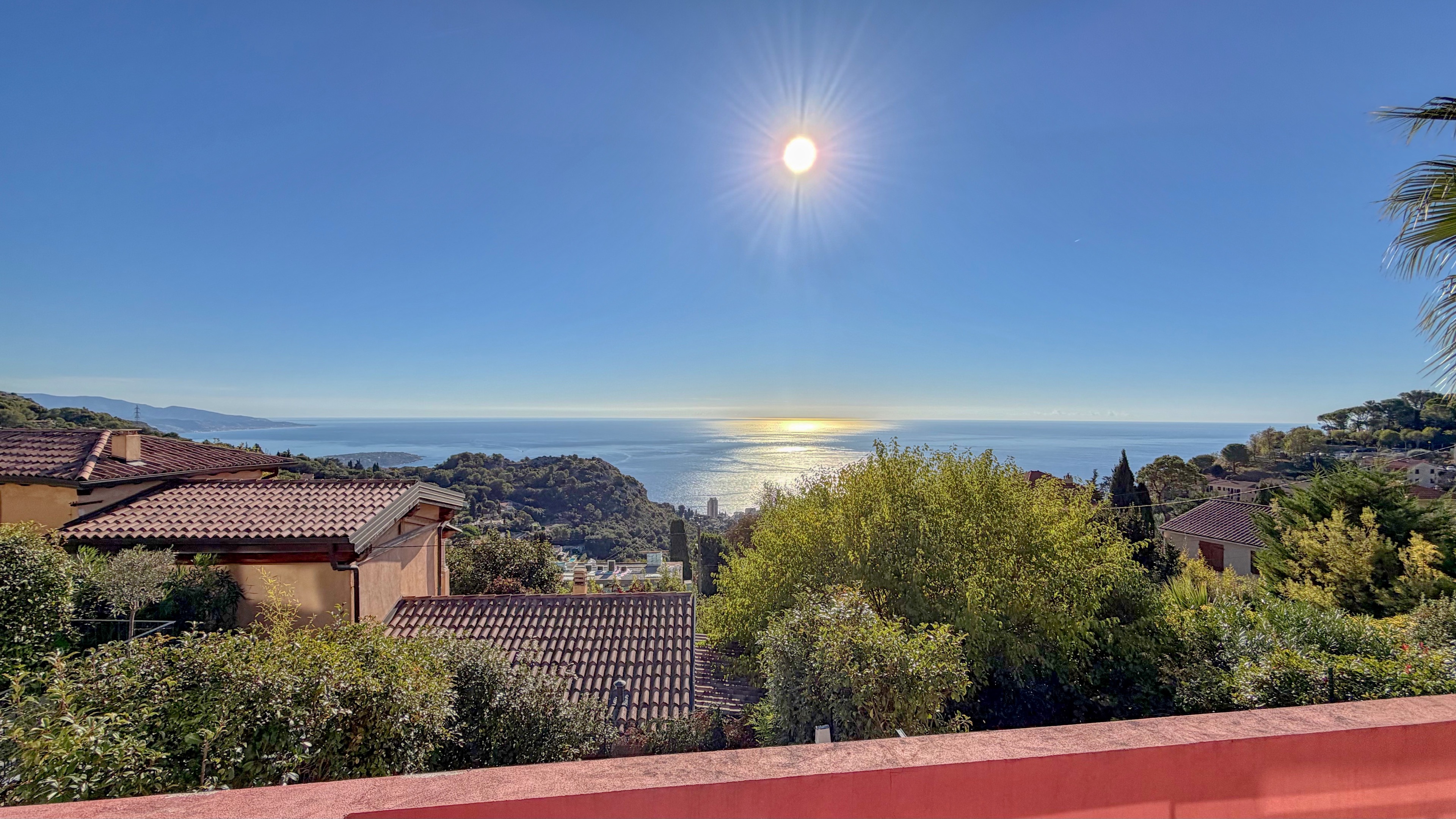 Elegance, Sea View and Monaco Proximity: The Essence of Riviera Living 3