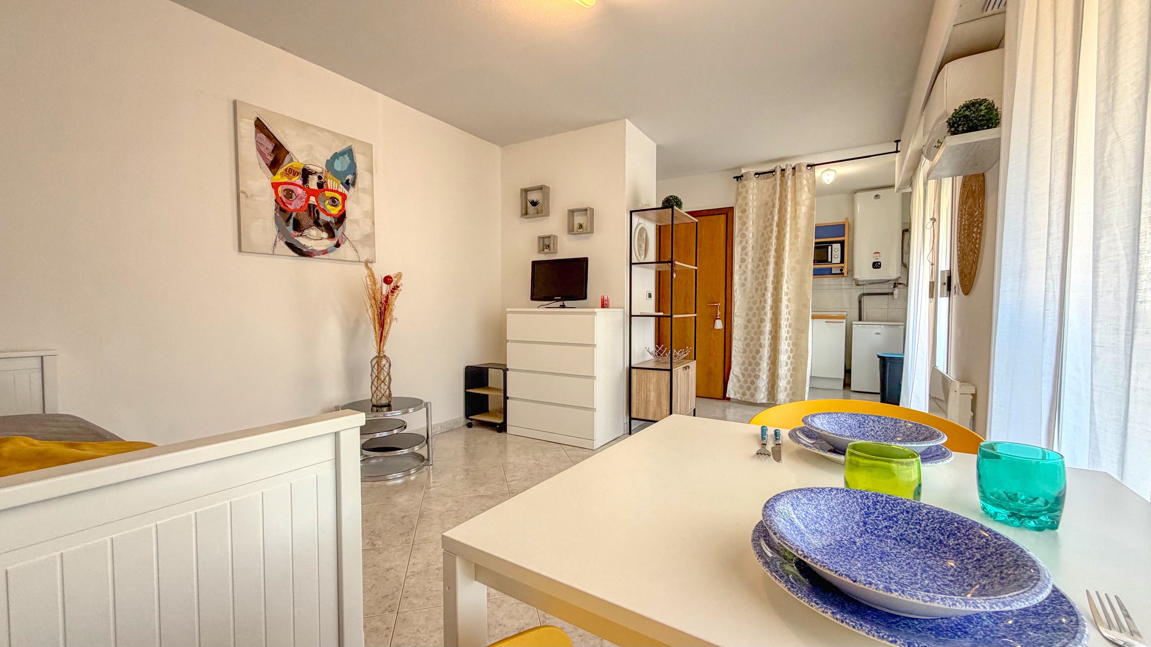 Menton – Grazioso monolocale con terrazzo e ascensore 10