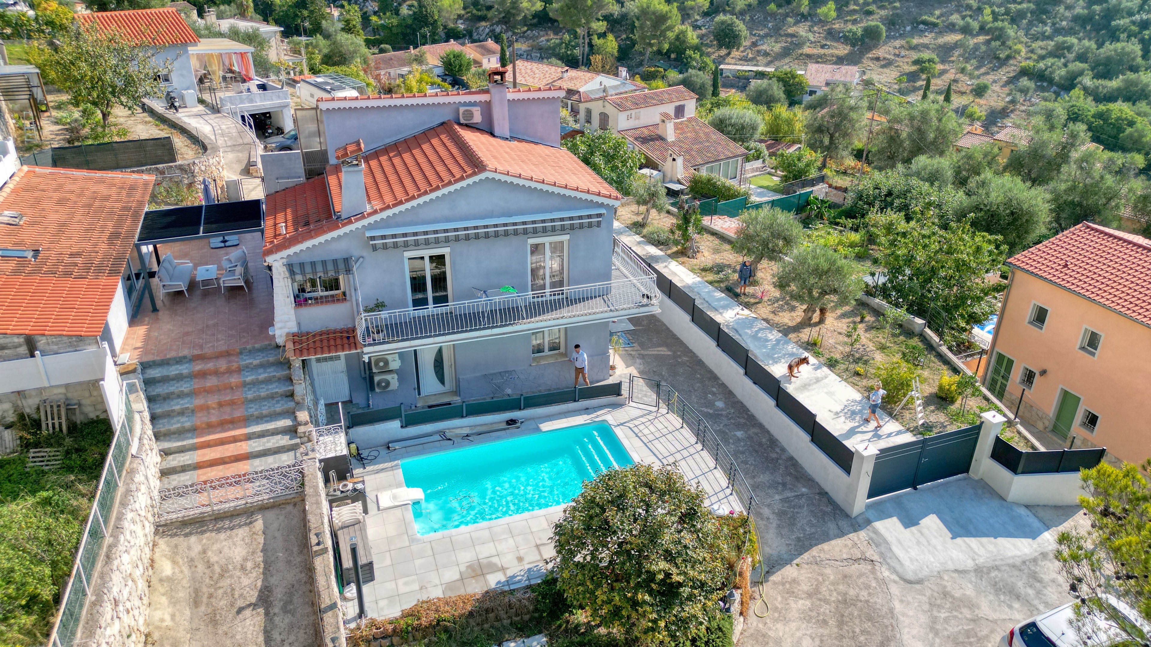 La Turbie – Vista mare, piscina e 4 appartamenti in un’unica proprietà 3