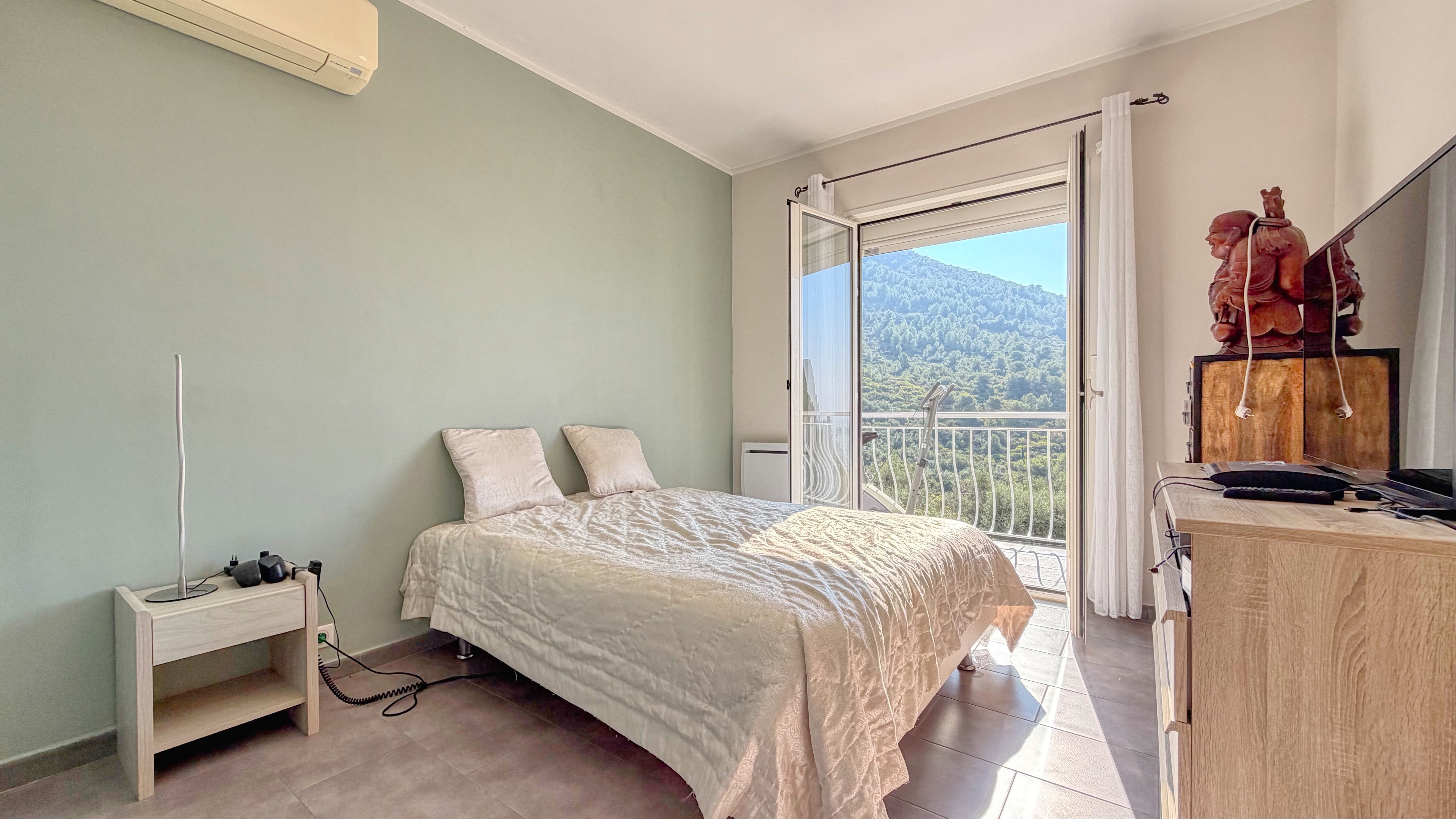 La Turbie – Vista mare, piscina e 4 appartamenti in un’unica proprietà 32