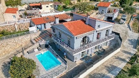 La Turbie – Vista mare, piscina e 4 appartamenti in un’unica proprietà 4