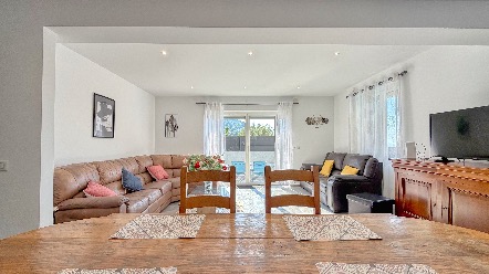 La Turbie – Vista mare, piscina e 4 appartamenti in un’unica proprietà 13