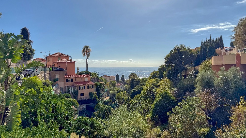 Spacious Sea View 2-Bedroom Apartment Near Monaco with Terrace, Balcony, Parking and Cellar