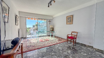 Spacious Sea View 2-Bedroom Apartment Near Monaco with Terrace, Balcony 11