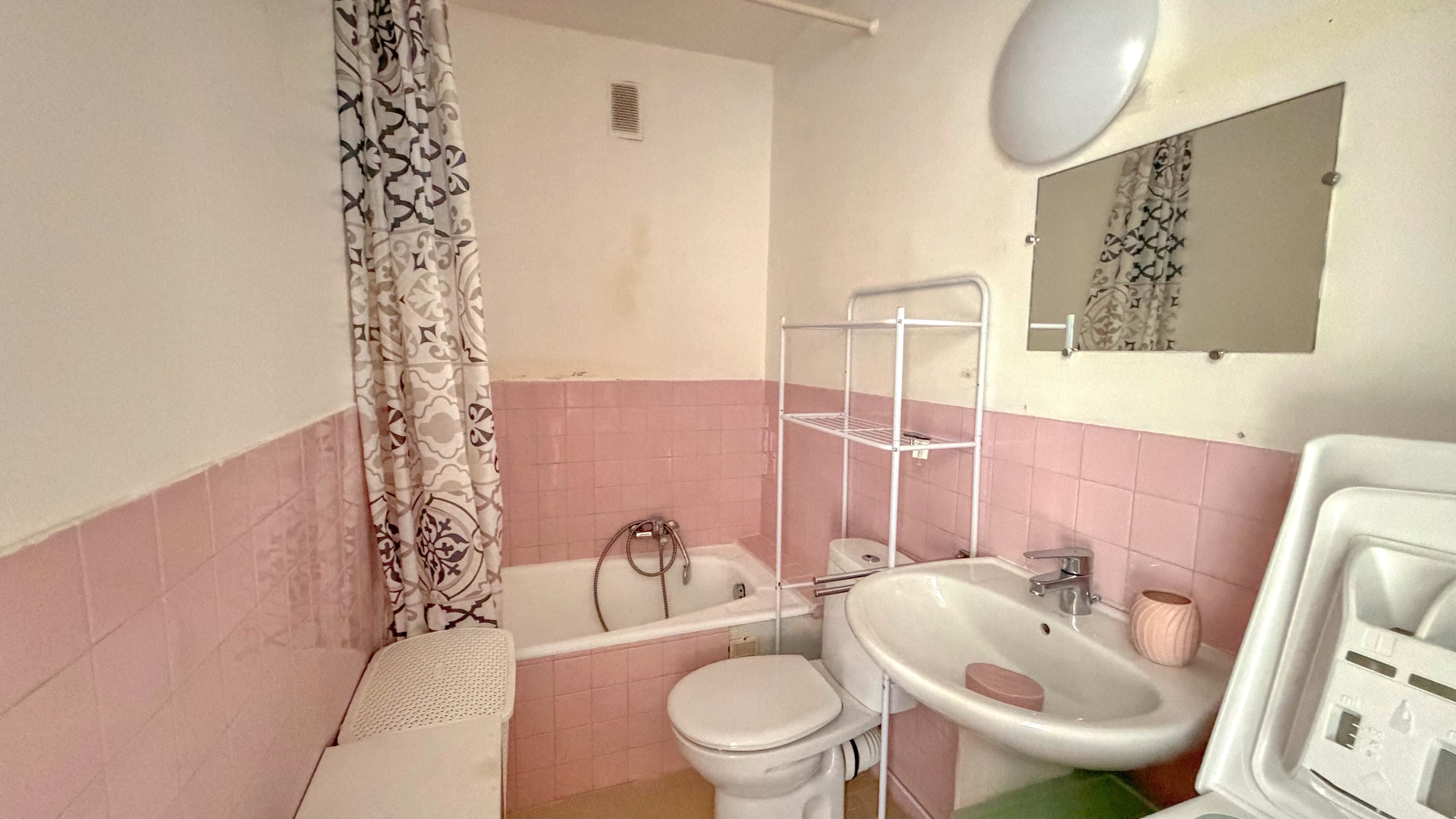 Studio avec terrasse et parking – Idéal investissement à Carnolès, Roquebrune-Cap-Martin 8