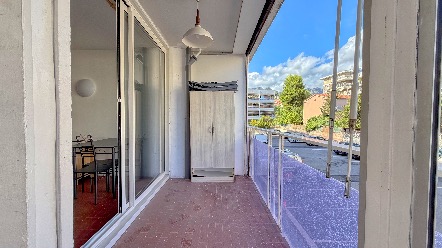 Studio avec terrasse et parking – Idéal investissement à Carnolès, Roquebrune-Cap-Martin 2