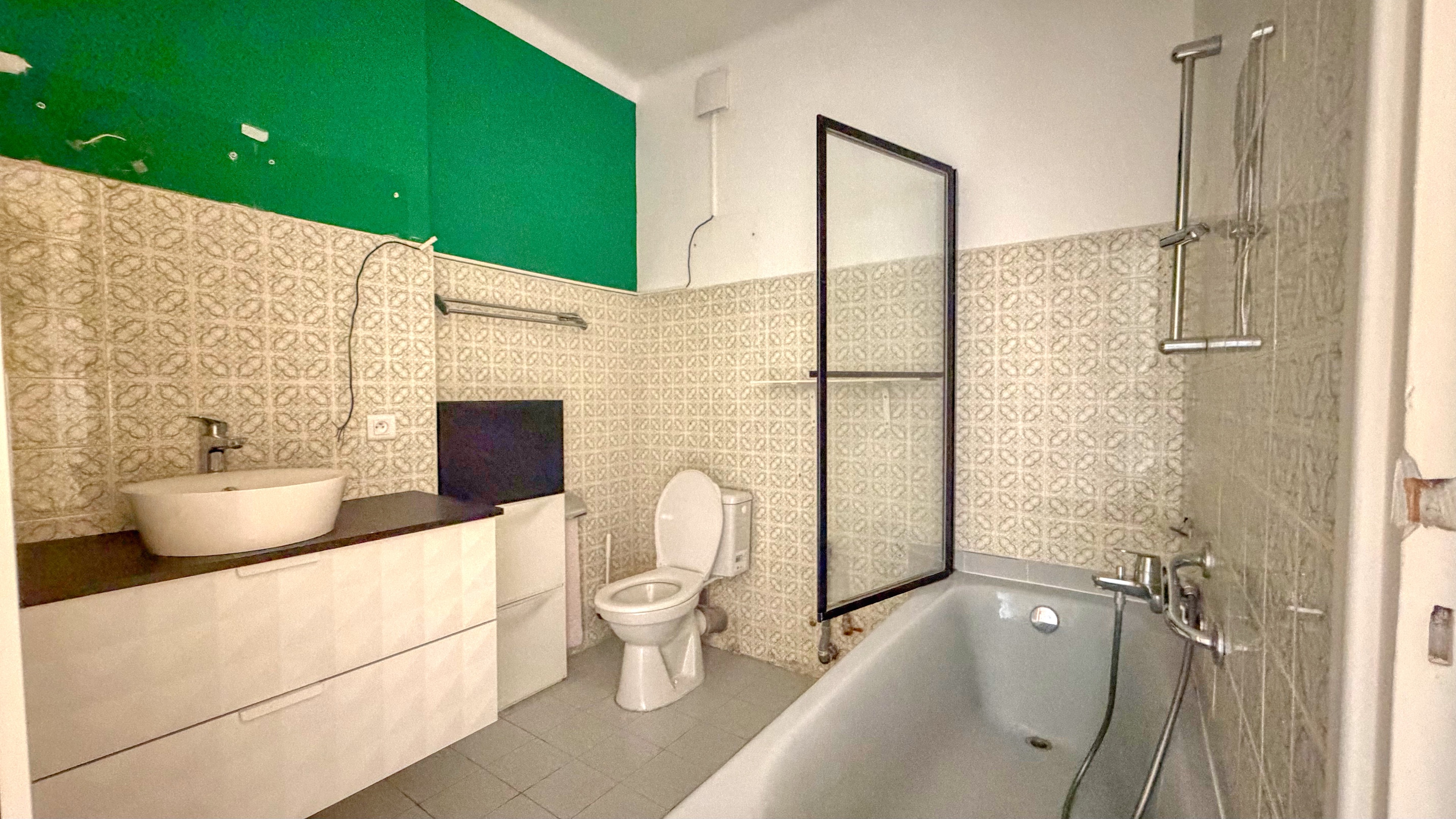 Кап-д’Ай – Просторная квартира под полную реновацию в престижной резиденции с бассейном 23