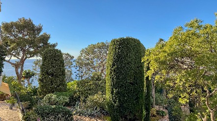 Кап-д’Ай – Просторная квартира под полную реновацию в престижной резиденции с бассейном 4