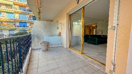 Кап-д’Ай – Просторная квартира под полную реновацию в престижной резиденции с бассейном 6