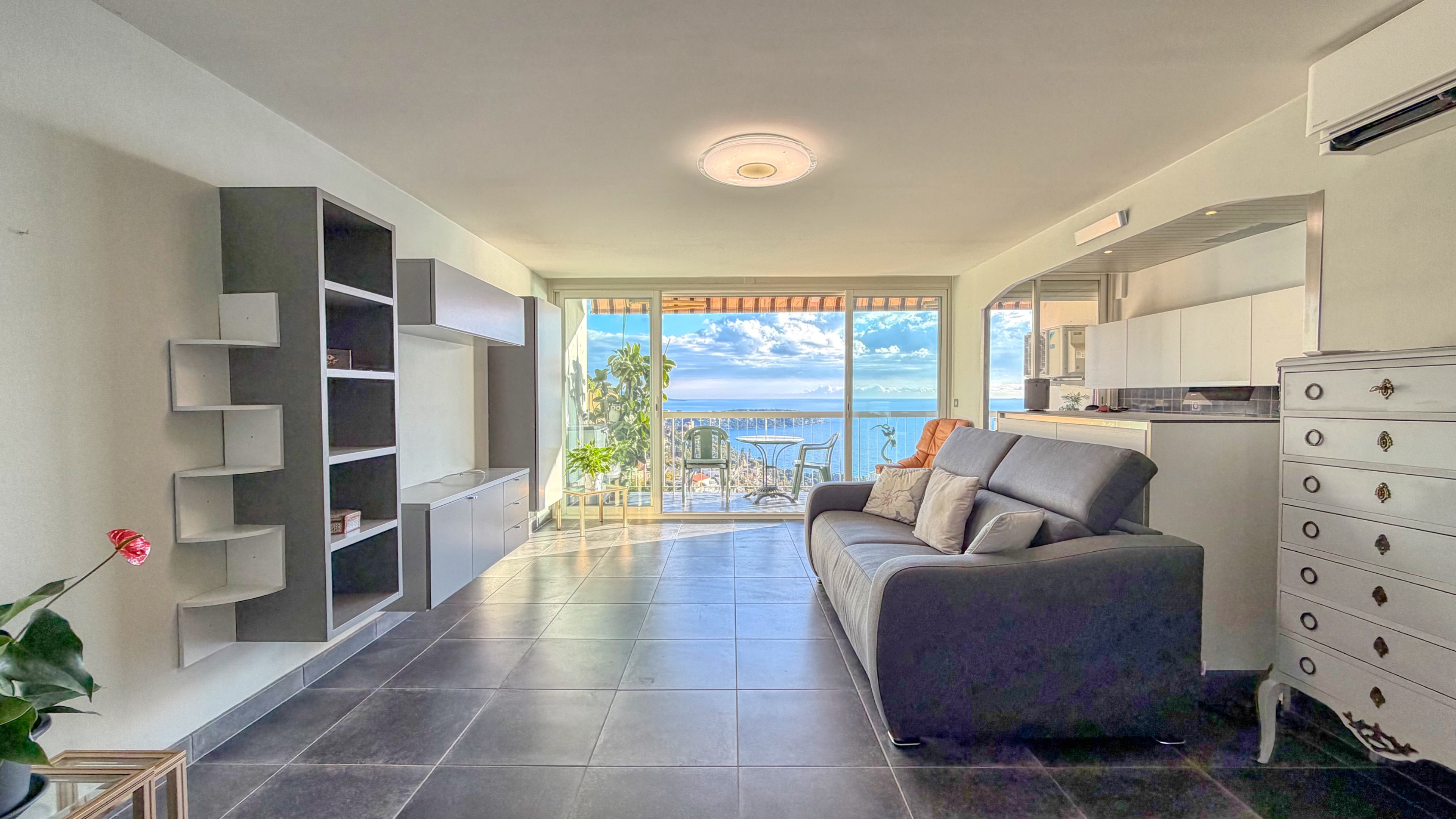 Beausoleil – Bel appartement 2 pièces avec vue mer et garage 7