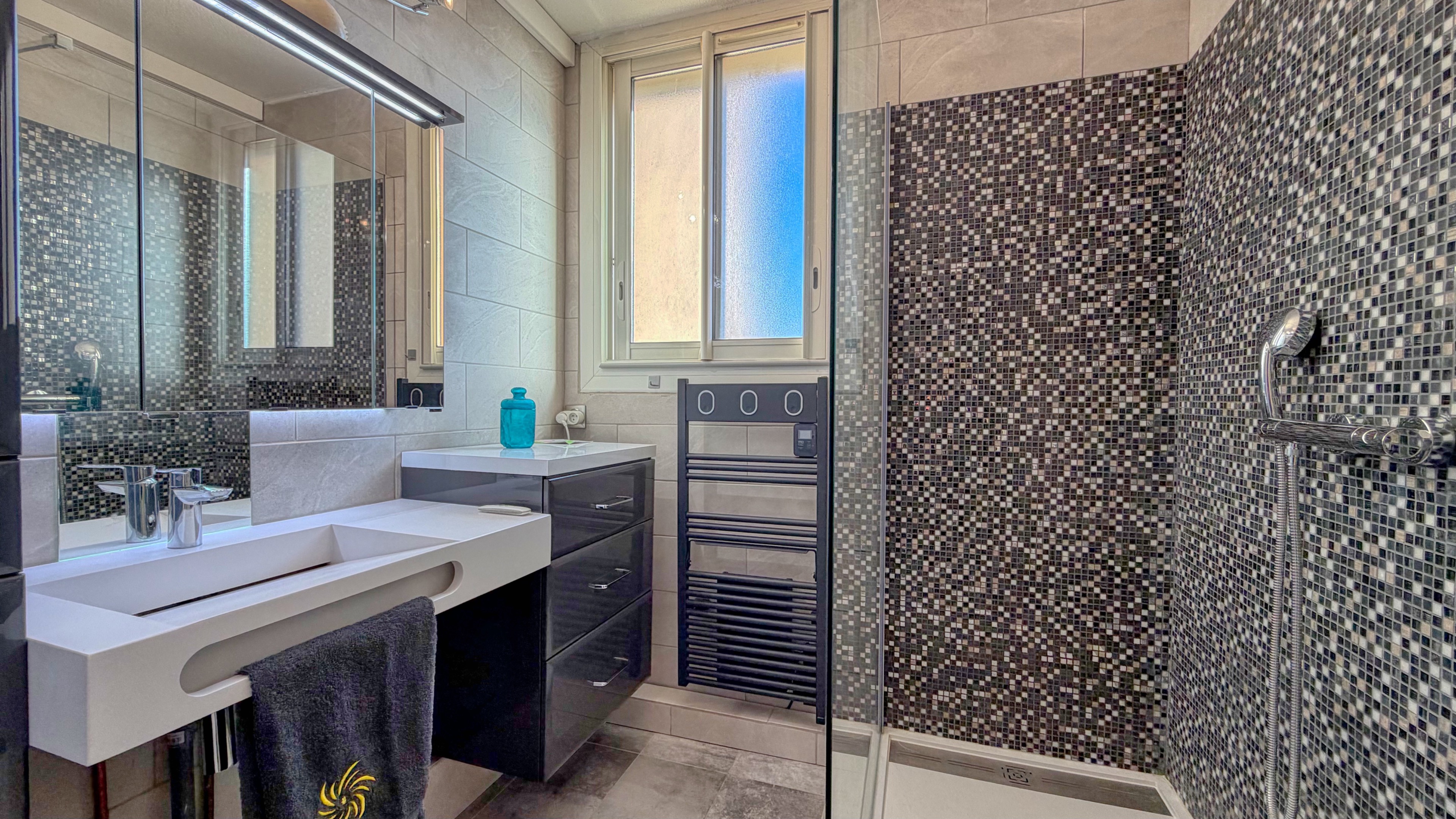 Beausoleil – Bel appartement 2 pièces avec vue mer et garage 12