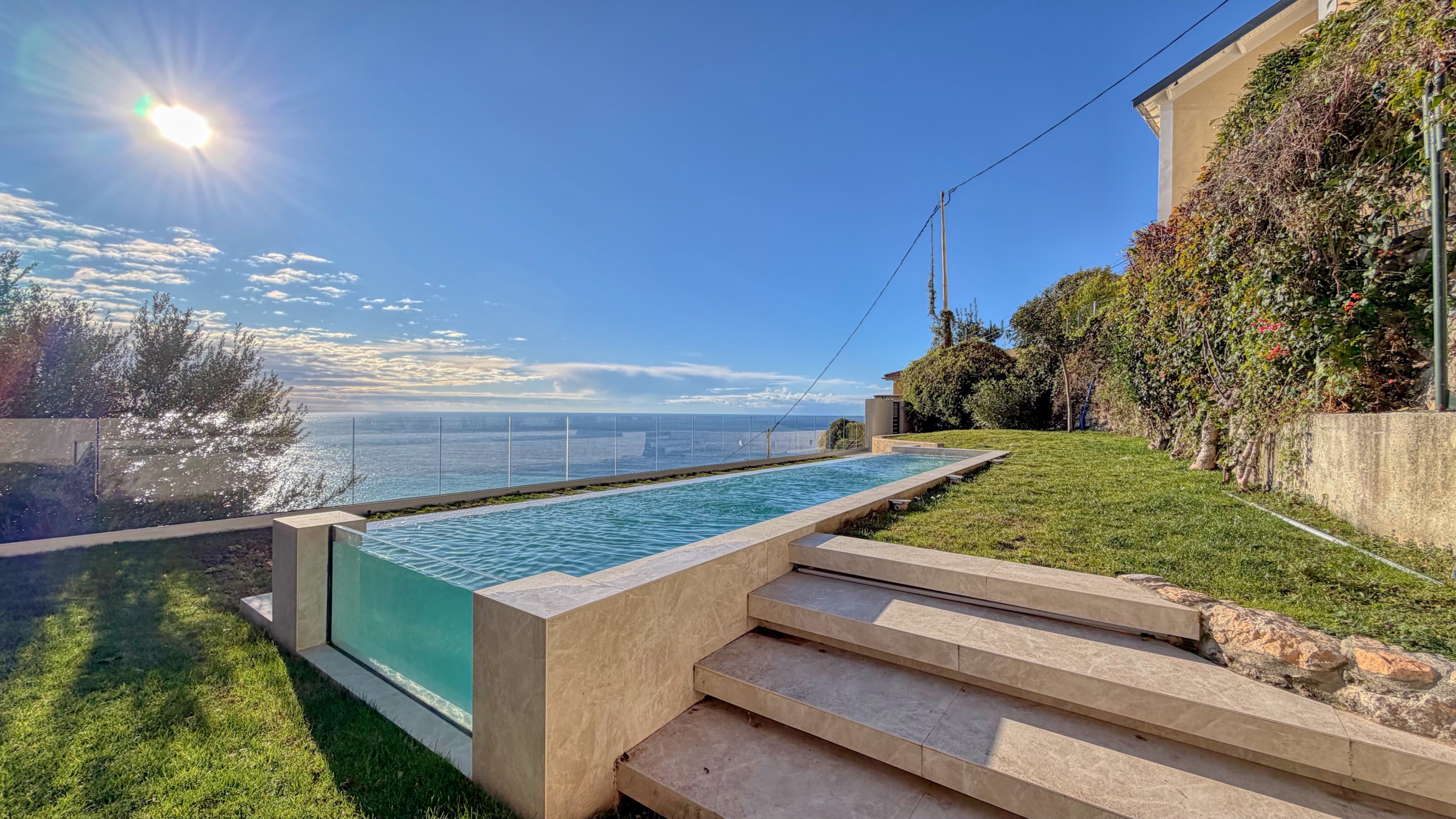 Là où le Ciel embrasse la Mer : Une Parenthèse Enchantée à Roquebrune-Cap-Martin 52