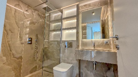 L’Art de Vivre en Bord de Mer: Sumptuous Garden Apartment facing Monaco 17