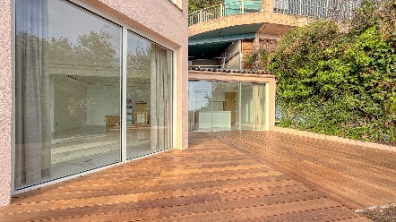 L’Art de Vivre en Bord de Mer: Sumptuous Garden Apartment facing Monaco 18