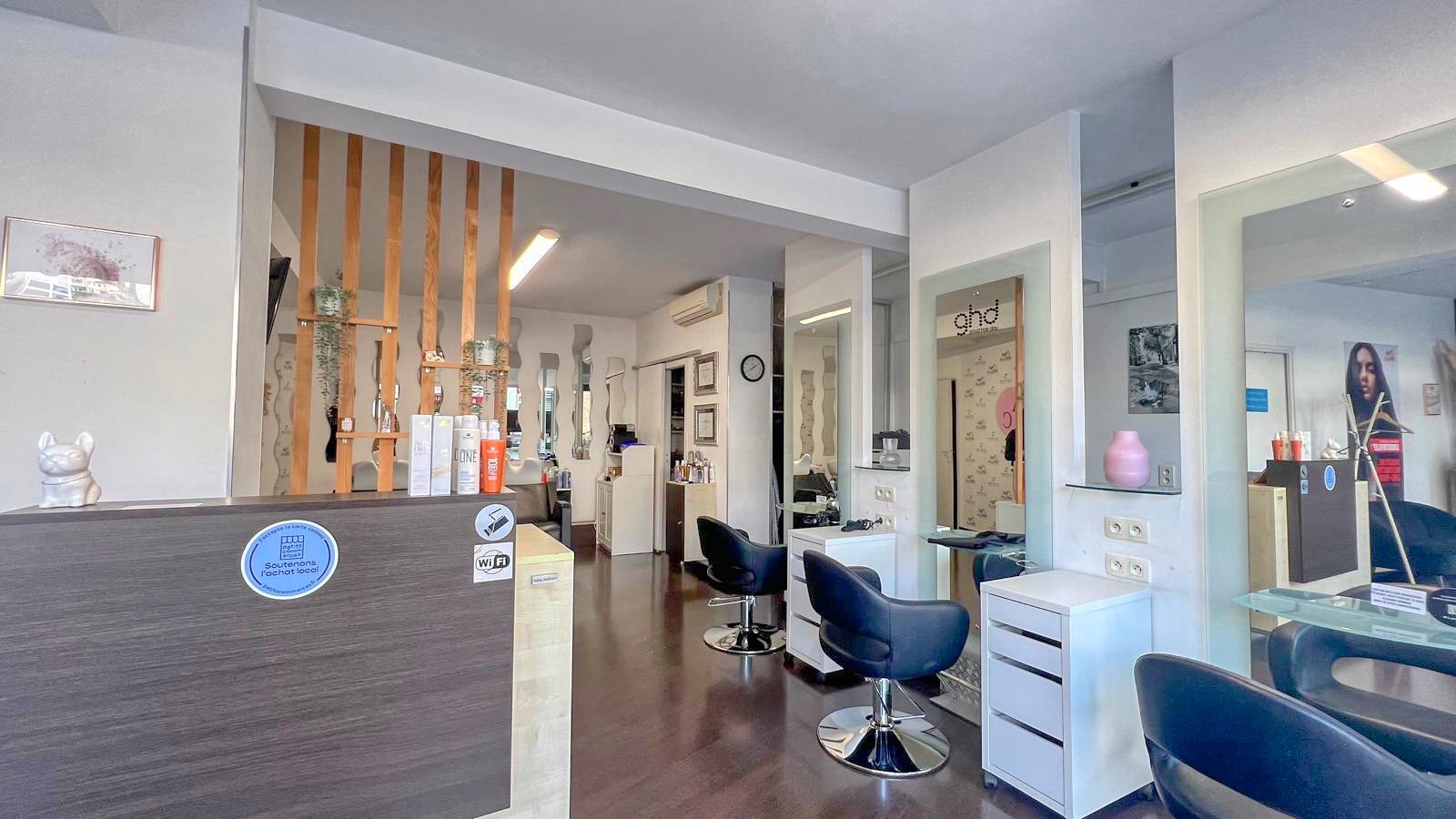Local commercial 70 m² avec 3 vitrines – Carnolès, proche gare 2